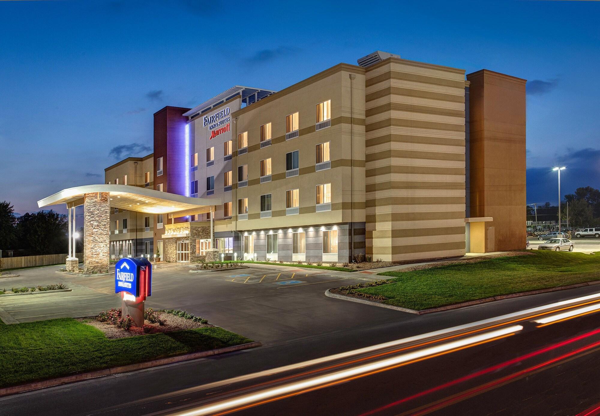 Fairfield Inn & Suites By Marriott Крествью Экстерьер фото