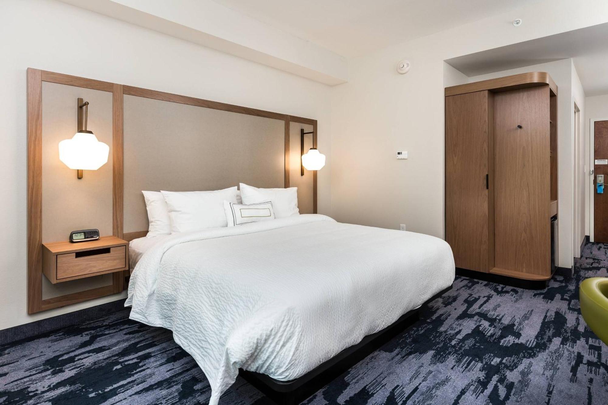 Fairfield Inn & Suites By Marriott Крествью Экстерьер фото