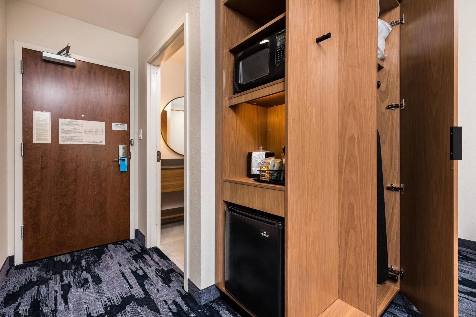 Fairfield Inn & Suites By Marriott Крествью Экстерьер фото