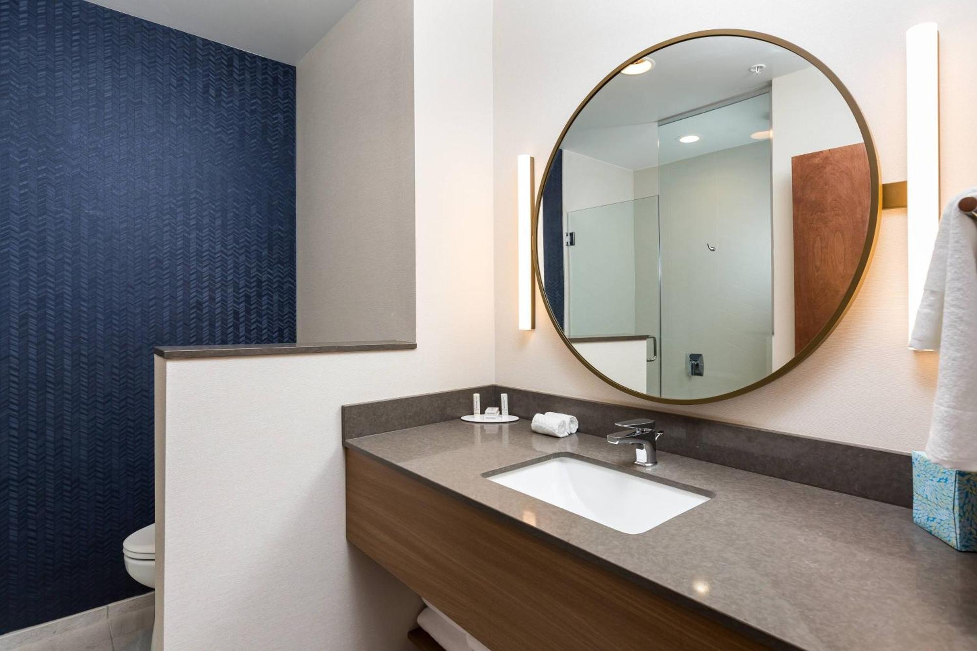Fairfield Inn & Suites By Marriott Крествью Экстерьер фото
