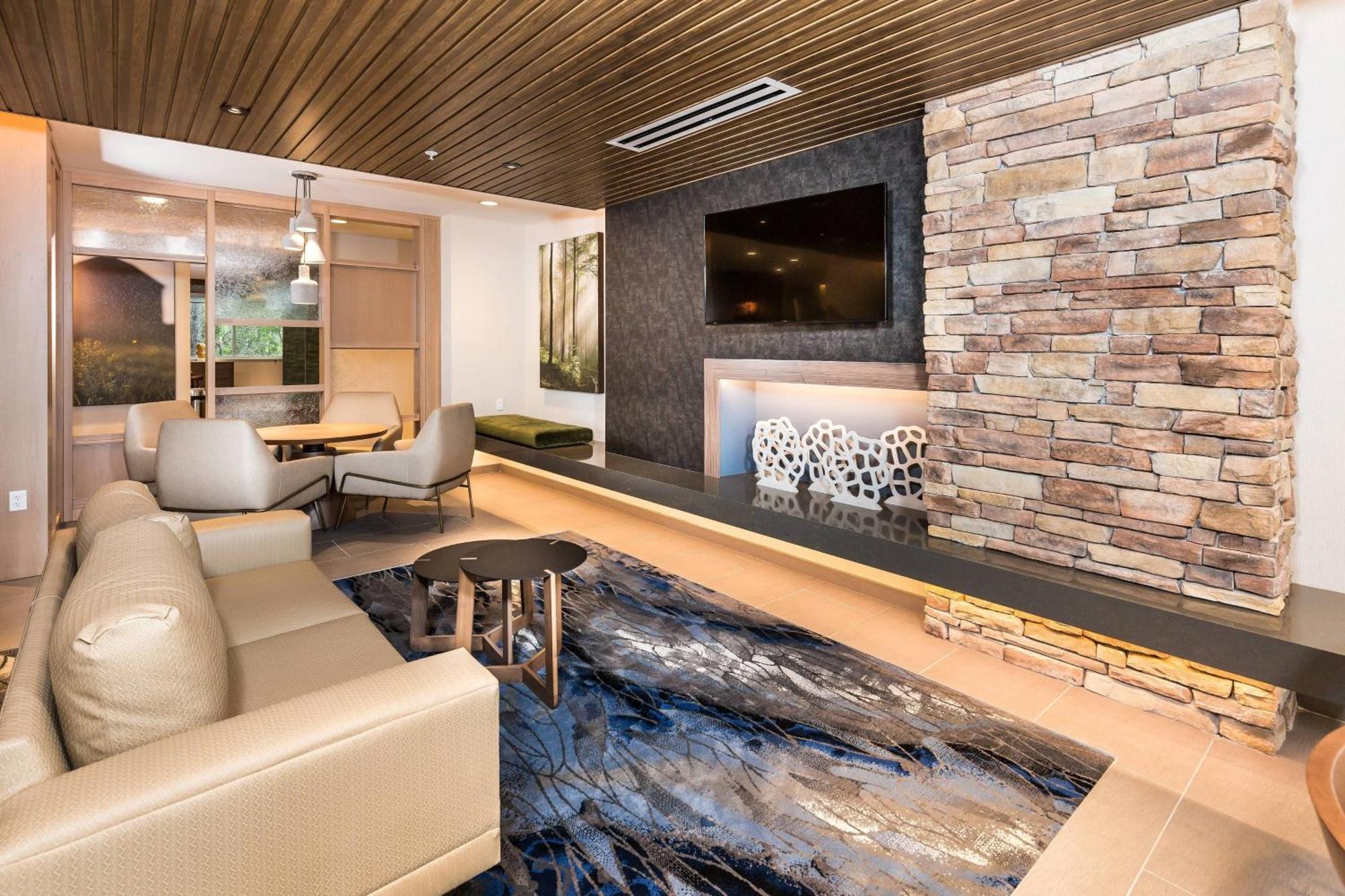 Fairfield Inn & Suites By Marriott Крествью Экстерьер фото