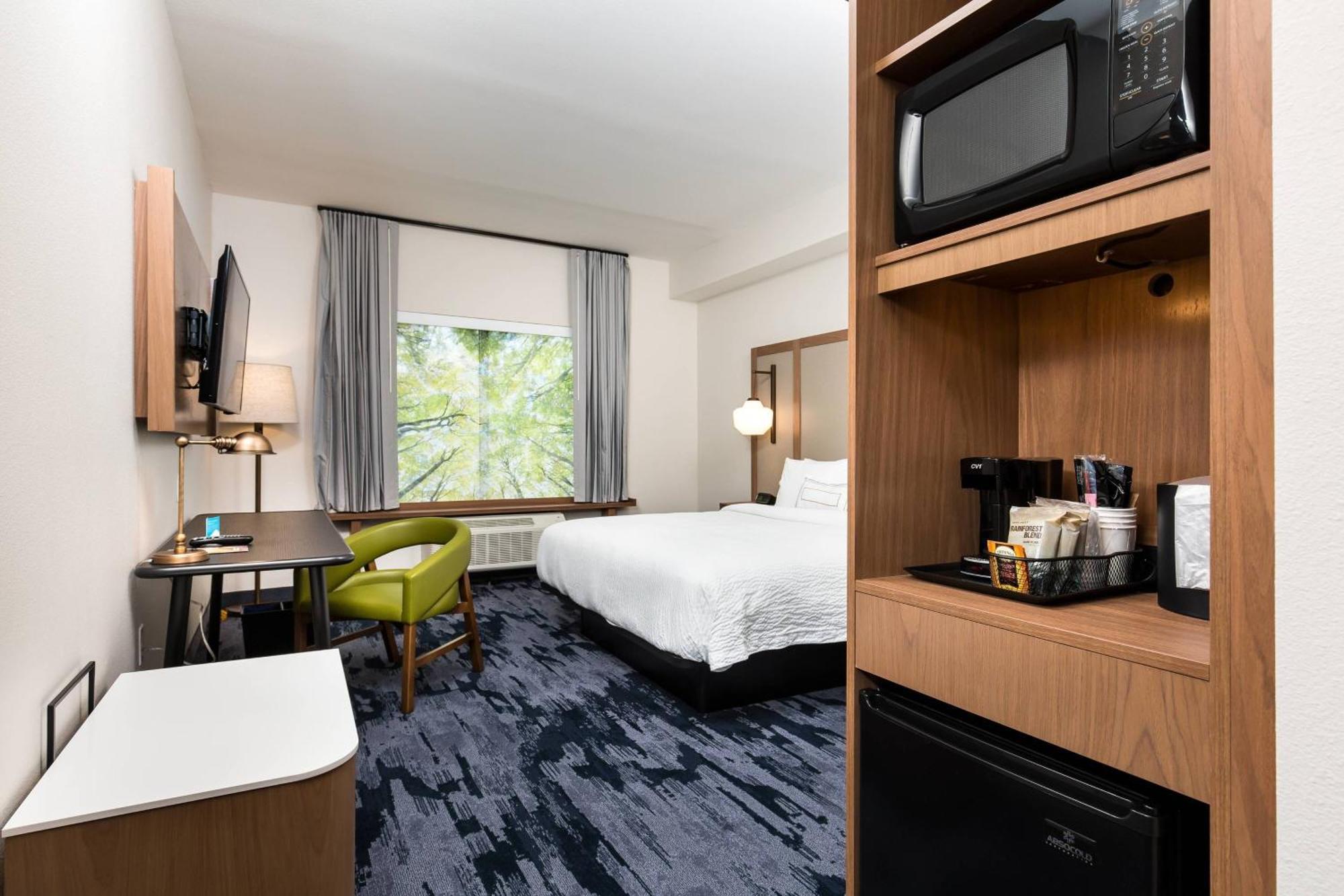 Fairfield Inn & Suites By Marriott Крествью Экстерьер фото